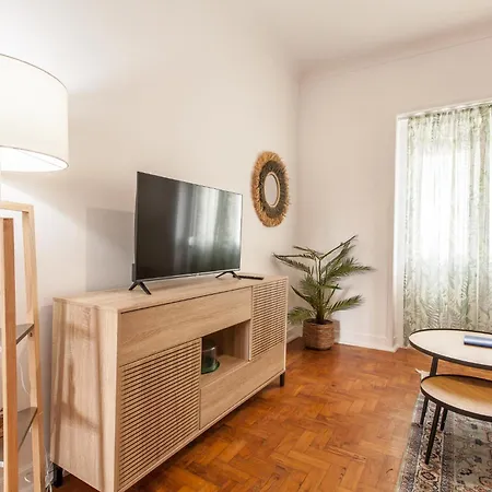 New! Beachside First Floor Costa da Caparica