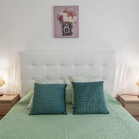 Beachside First Floor * Costa da Caparica